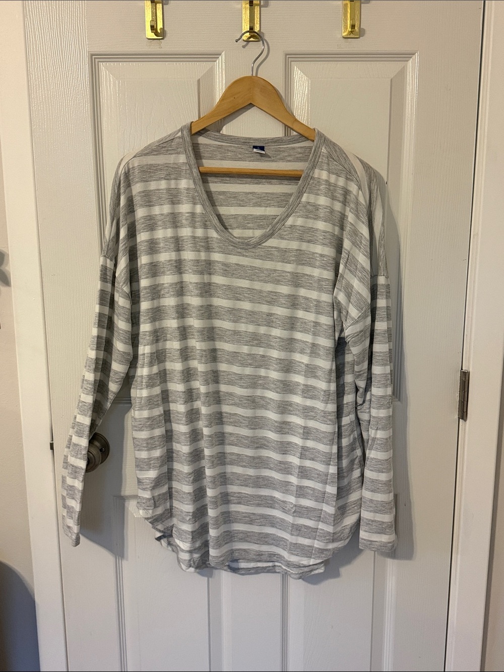 Old Navy Gray and White Striped V-Neck Long Sleeve Top